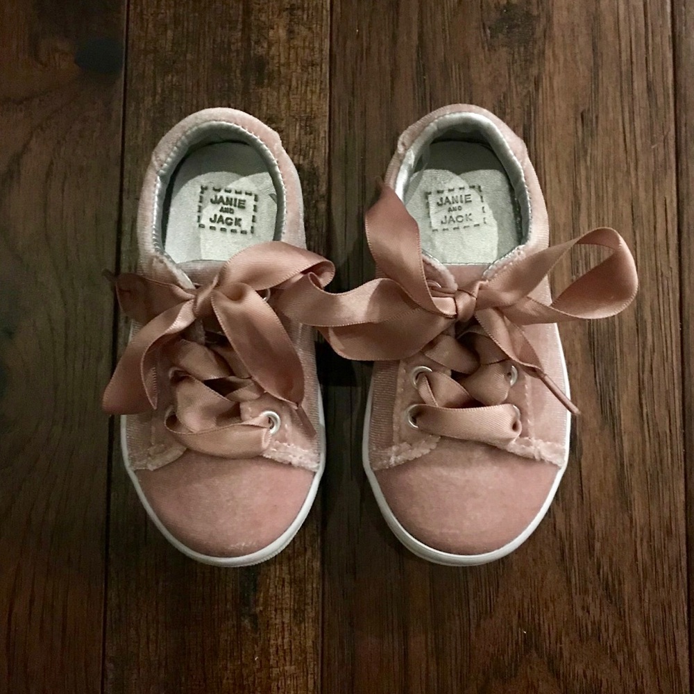 Janie&Jack Sneakers- Velvet Blush- Size 6 Toddler